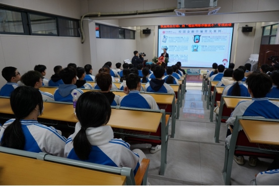 1707375979485957.png 中信銀行全力守護春節(jié)“錢袋子” 用心保障金融消費者合法權(quán)益572.png