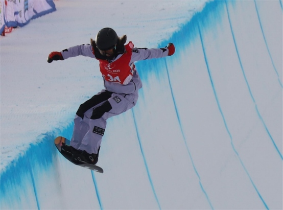 1708081329703655.png “十四冬”單板滑雪U型場(chǎng)地技巧公開組預(yù)賽超燃完賽48.png