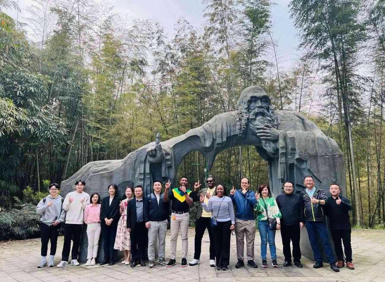 Guizhou Echo | 這一波，貴州又圈“國際粉”了