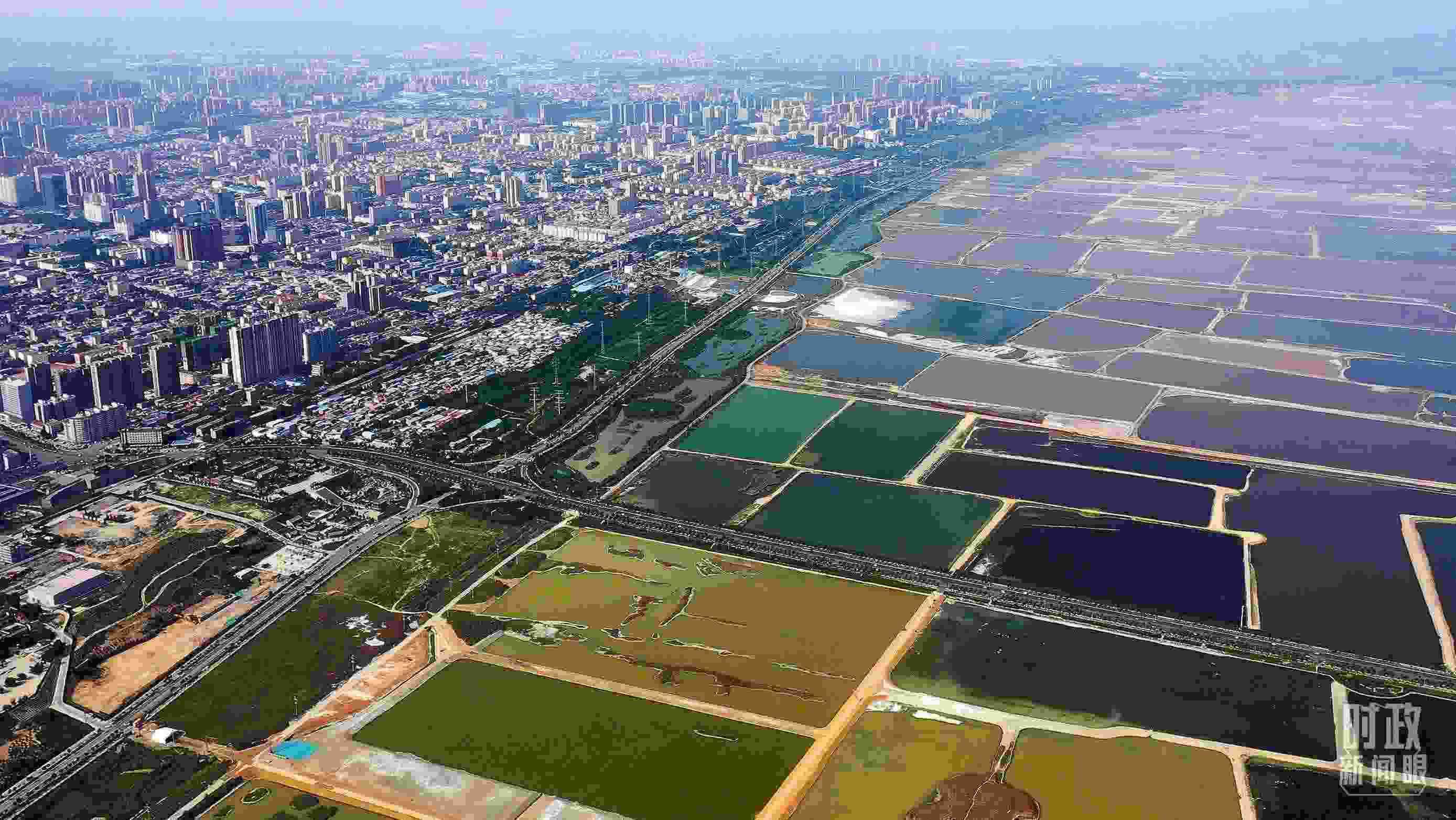 △俯瞰山西運(yùn)城。（總臺(tái)記者裴大偉、康曉宇拍攝）