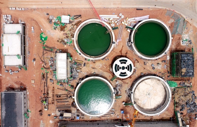 污水處理廠及水資源再生利用項(xiàng)目沉淀池。受訪者供圖