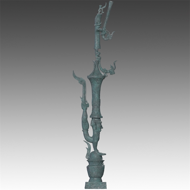 銅罍座倒立鳥足頂尊神像。四川省文物考古研究院供圖