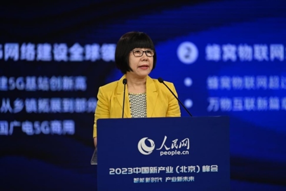 人民網(wǎng)監(jiān)事會主席唐維紅。人民網(wǎng)記者 于凱攝