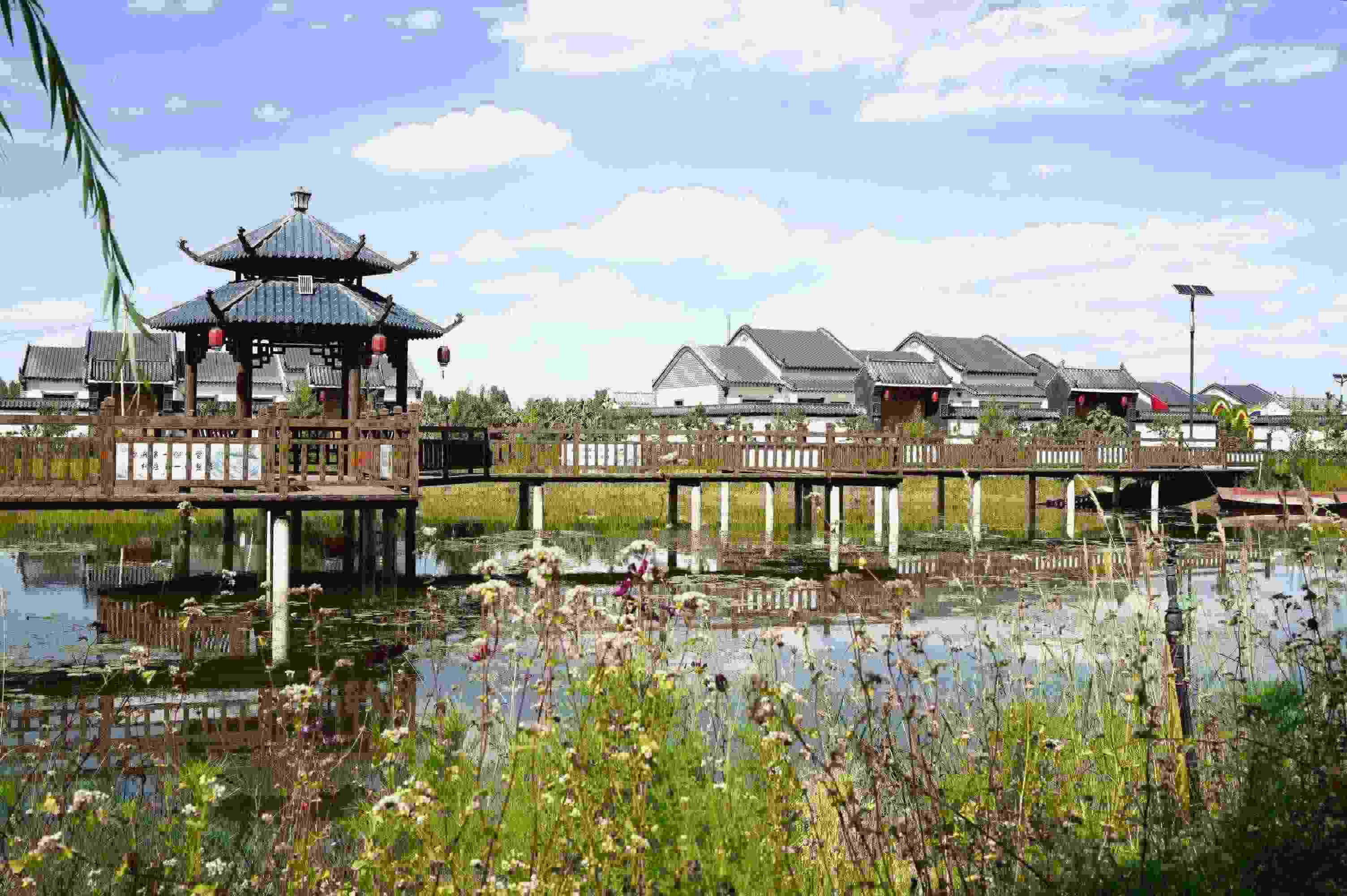 黃家堡村，筑夢新居。張文博攝