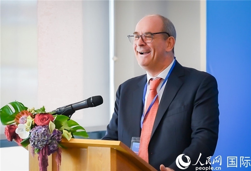 圖為倫敦?戶港代表致辭。人民網(wǎng) 郭錦標(biāo)攝