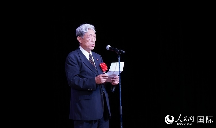 全華聯(lián)會(huì)長(zhǎng)何德倫發(fā)表致辭。人民網(wǎng) 蔣曉辰攝