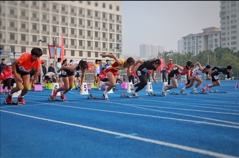 第59屆北京市中學(xué)生田徑運動會暨北京學(xué)生金奧運動隊田徑運動會。北京市教委供圖