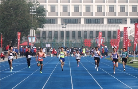 第59屆北京市中學(xué)生田徑運動會暨北京學(xué)生金奧運動隊田徑運動會。北京市教委供圖