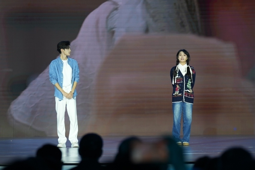 煎餅果仔（演員張家?。?、夏天妹妹（演員楊茜云）