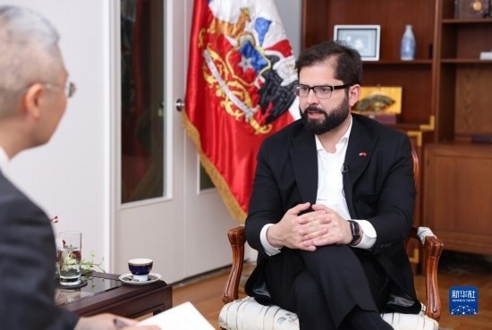 10月17日，智利總統(tǒng)博里奇在北京接受新華社記者專訪。新華社記者 呂帥 攝