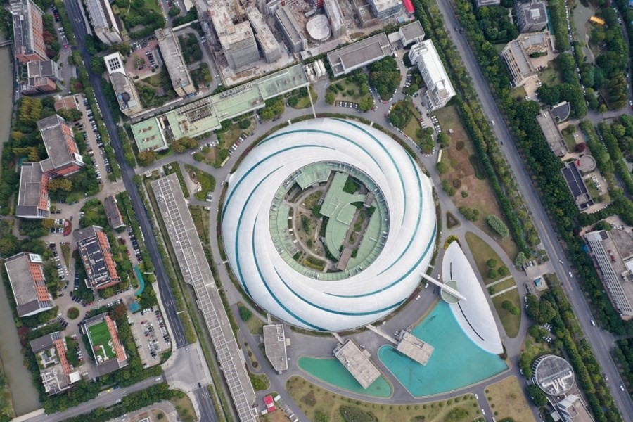 位于上海張江科學(xué)城的國家大科學(xué)裝置上海光源（2020年10月26日攝，無人機照片）。