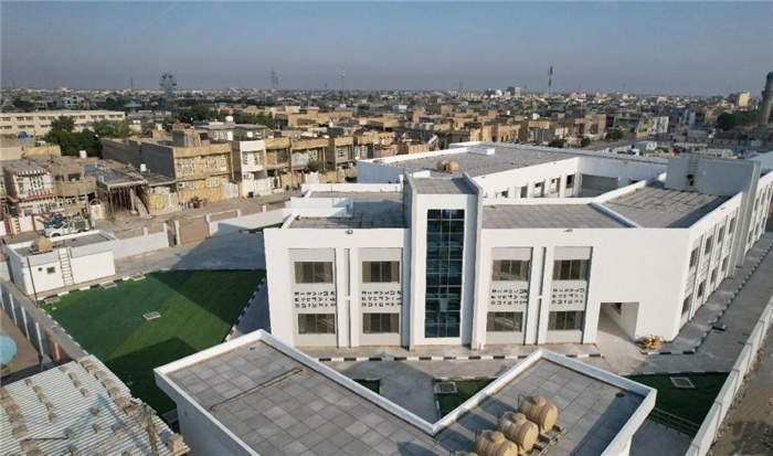 已經(jīng)完工的伊拉克瓦西特省第20號學(xué)校。該學(xué)校為合院式全功能建筑，包括教學(xué)樓，圖書室，實驗室，保衛(wèi)室等。 趙沖攝