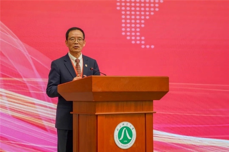 國務(wù)院學(xué)位委員會區(qū)域國別學(xué)學(xué)科評議組秘書長、浙江師范大學(xué)非洲研究院（非洲區(qū)域國別學(xué)院）院長劉鴻武致辭。主辦方供圖