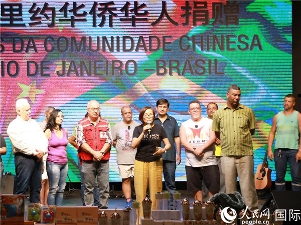 捐贈活動中方發(fā)起人之一的孫特英女士在捐贈活動中致辭。人民網(wǎng)記者 陳海琪攝