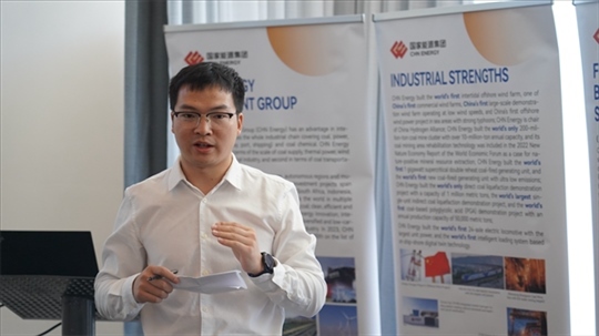 龍源公司代表發(fā)言致辭。 人民網 張茜攝