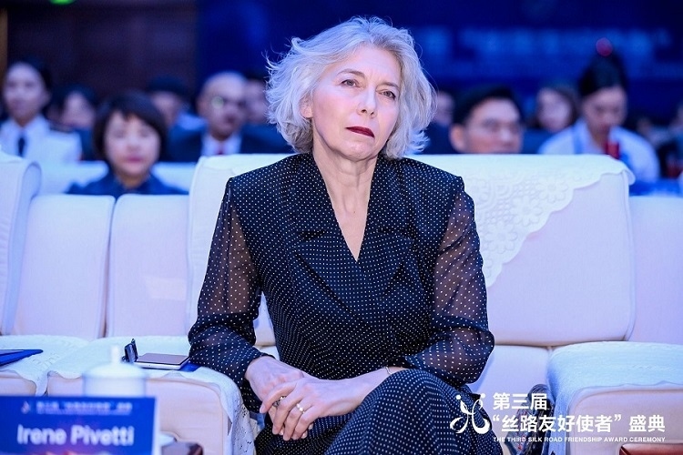 伊雷妮·皮韋蒂參加第三屆“絲路友好使者”盛典頒獎活動。主辦方供圖