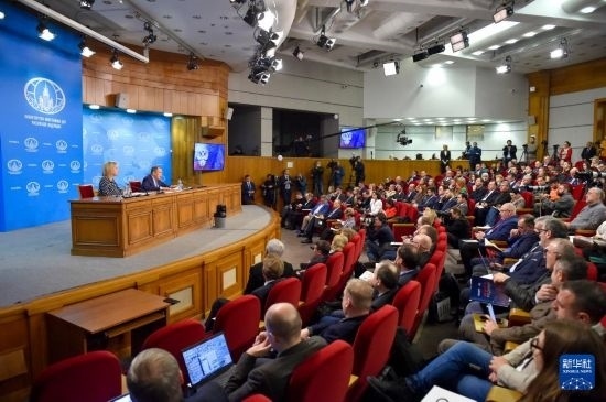 1月18日，在俄羅斯首都莫斯科，俄羅斯外長拉夫羅夫回答記者提問。新華社發(fā)（亞歷山大攝）