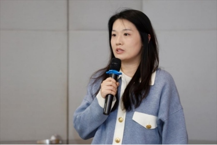 人民在線產(chǎn)品研發(fā)部主任、人民版權(quán)負(fù)責(zé)人劉曉曈發(fā)言