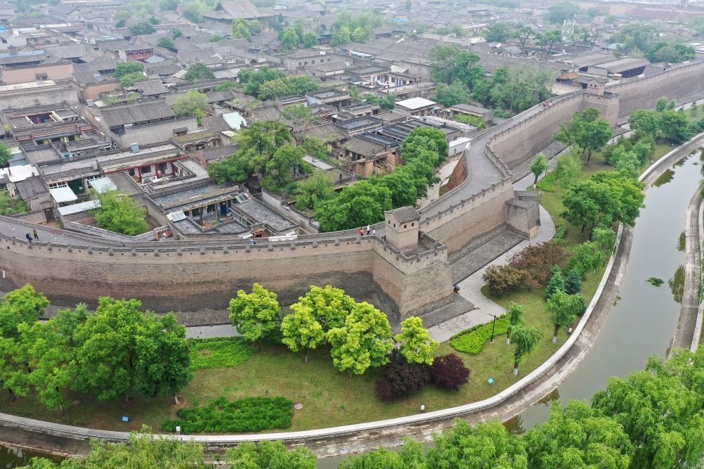 平遙古城一角（2023年5月30日攝，無人機照片）。新華社記者 詹彥 攝