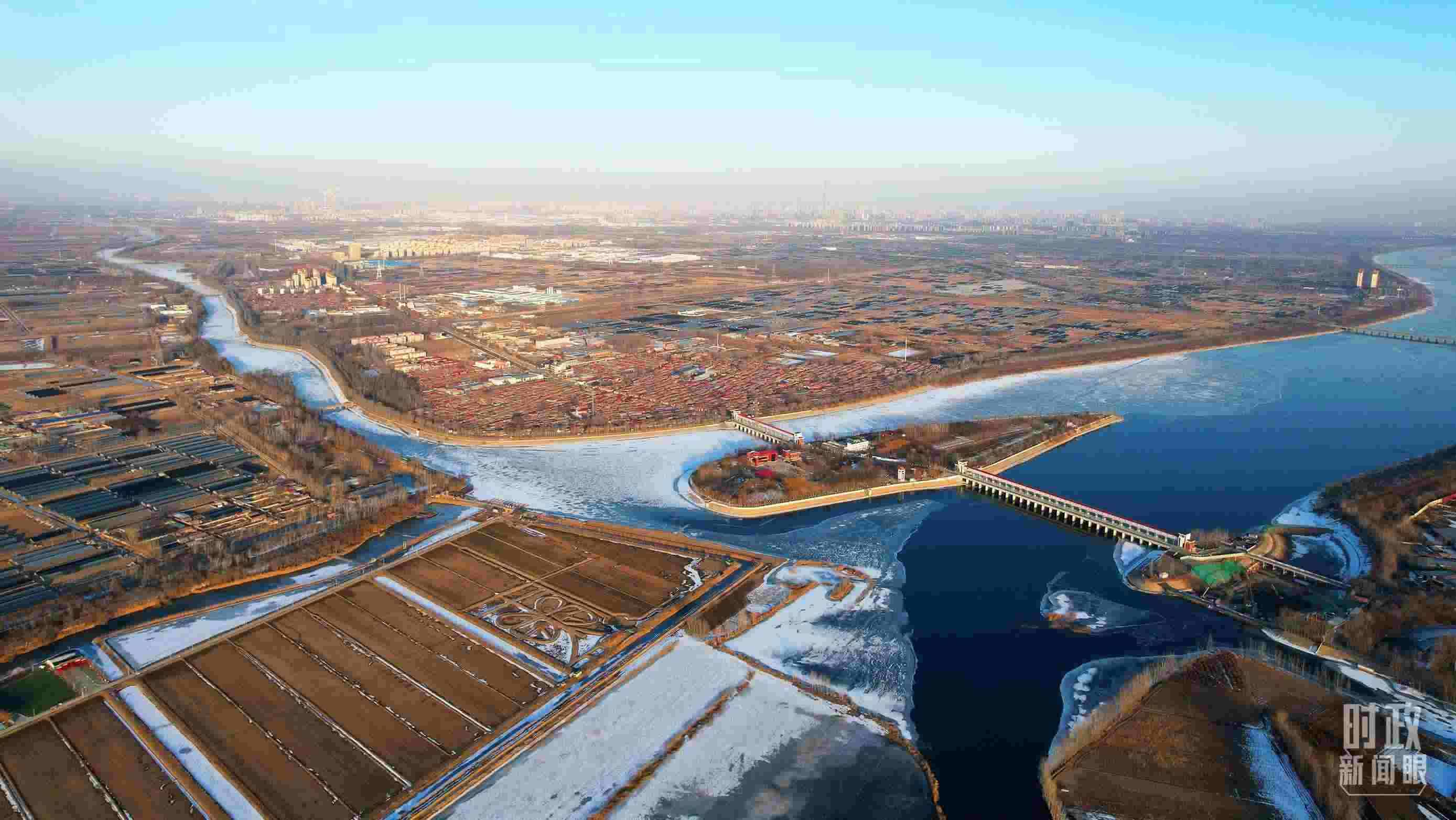 △俯瞰第六埠村。（總臺(tái)央視記者范凱拍攝）