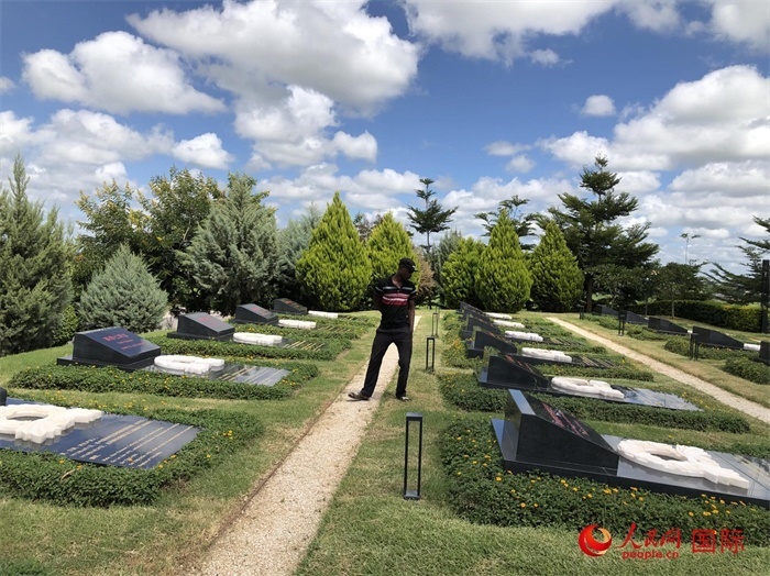 烈士園區(qū)。人民網(wǎng)記者 黃培昭攝
