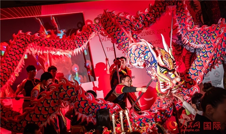 “共慶中國(guó)年 共享新機(jī)遇”破冰者新春晚宴現(xiàn)場(chǎng)盛況。人民網(wǎng) 郭錦標(biāo)攝