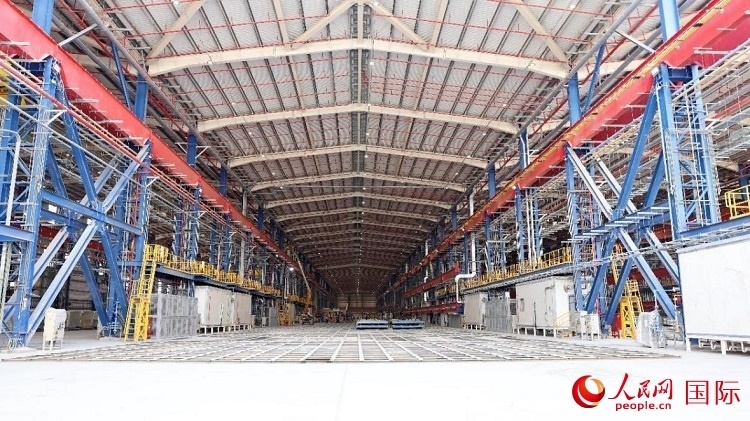 已移交業(yè)主的C201船體車間。人民網(wǎng)記者管克江攝