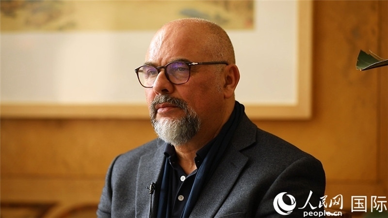 意大利陶瓷城市協(xié)會(huì)副會(huì)長保羅·馬賽蒂接受人民網(wǎng)專訪。人民網(wǎng) 劉動(dòng)攝