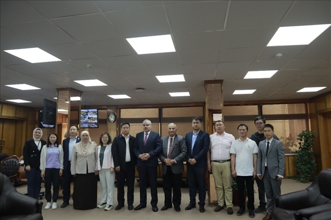 活動現(xiàn)場合影。蘇伊士運河大學(xué)孔子學(xué)院供圖