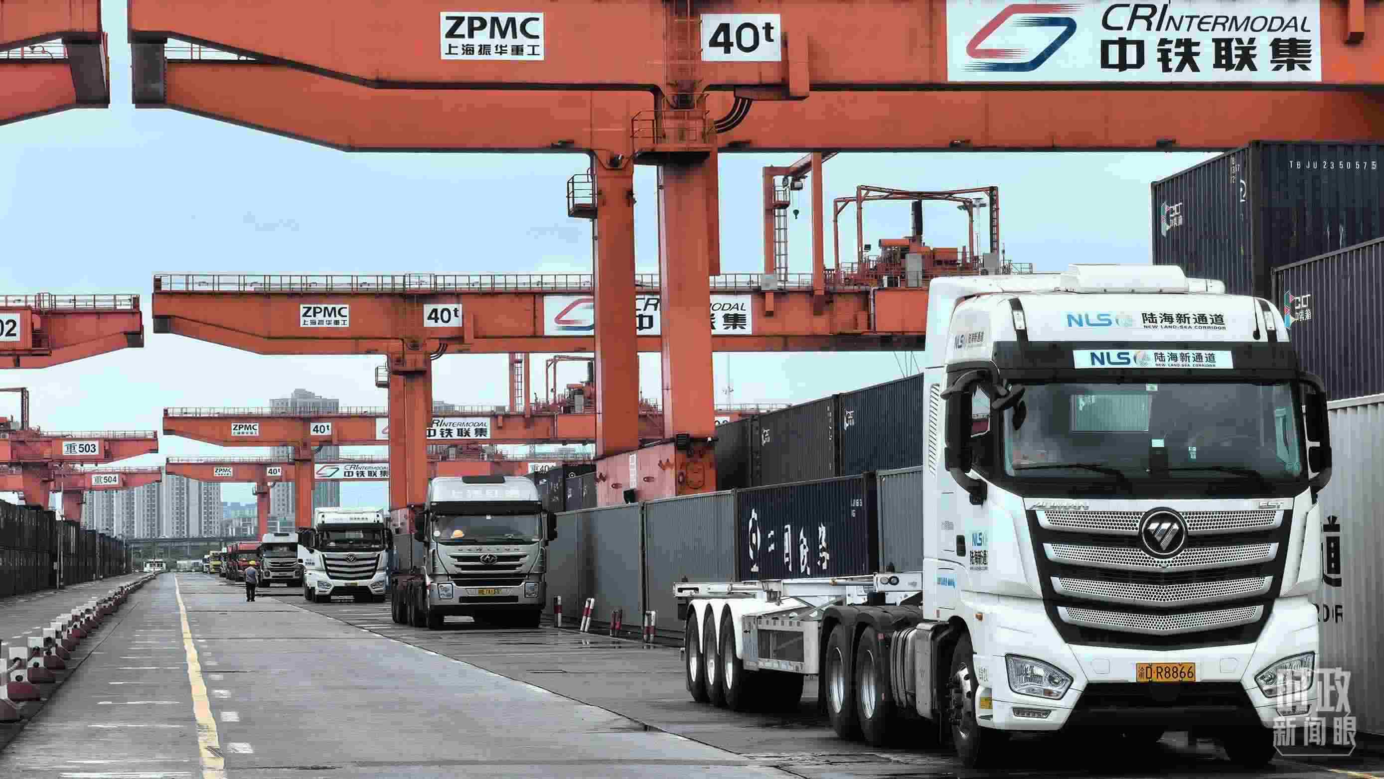 △重慶國際物流樞紐園區(qū)。（總臺央視記者趙化拍攝）