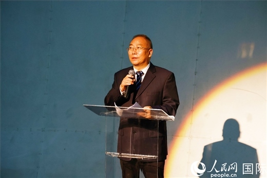 四川省文化和旅游廳副廳長王成平在活動現(xiàn)場進行旅游推介。人民網(wǎng)記者 陳海琪攝