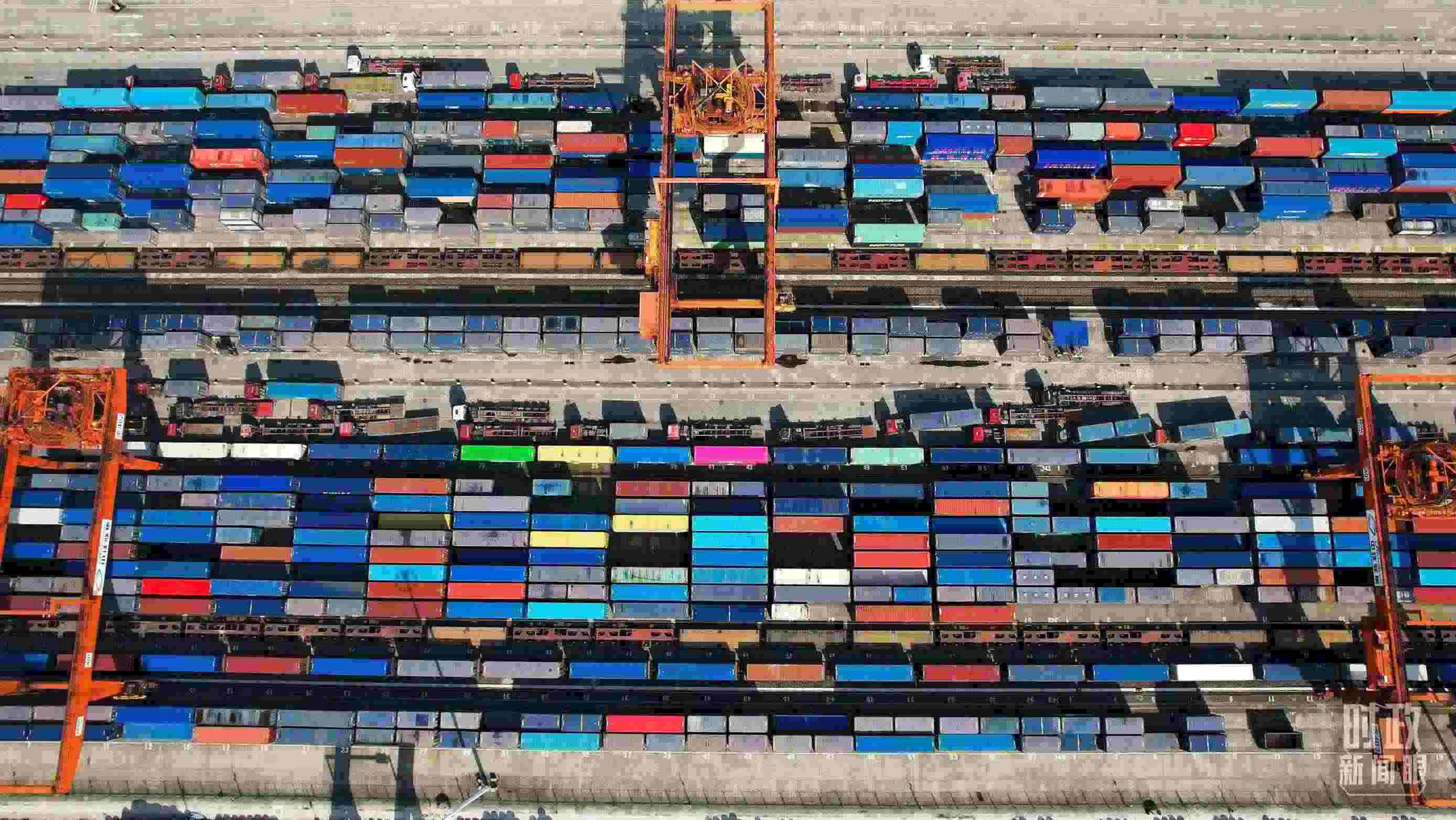 △重慶國際物流樞紐園區(qū)。（總臺(tái)央視記者范凱拍攝）