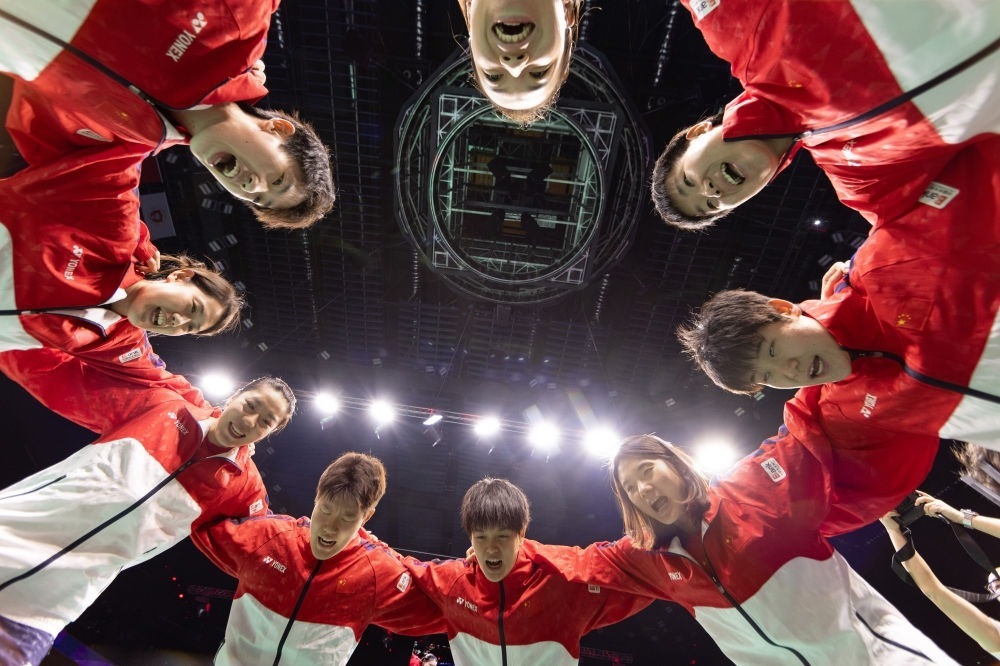 5月5日，中國隊在賽前互相鼓勵。新華社記者 江宏景 攝