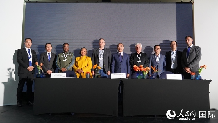 嘉賓合影。人民網(wǎng) 張茜攝