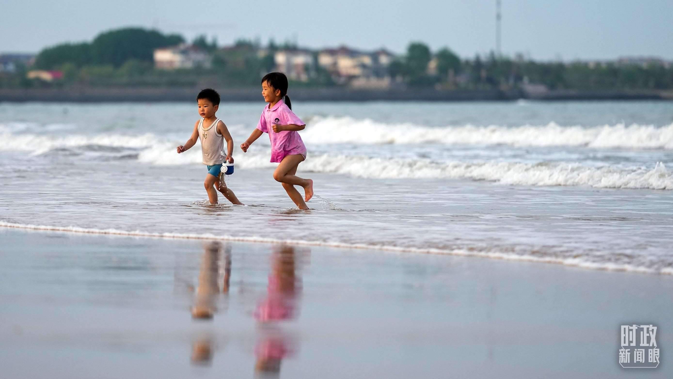 山東日照陽(yáng)光海岸。（總臺(tái)國(guó)廣記者李晉拍攝）