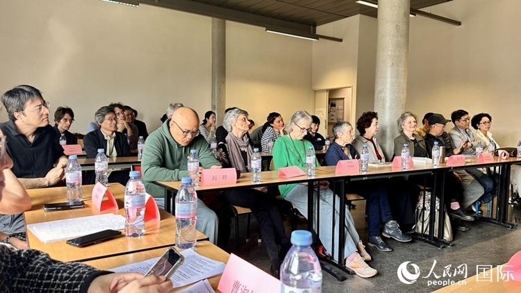 “國際青年文學(xué)共讀”活動(dòng)現(xiàn)場。人民網(wǎng)記者 于超凡攝