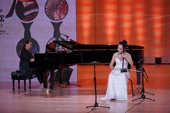 會(huì)議現(xiàn)場(chǎng)。學(xué)校供圖