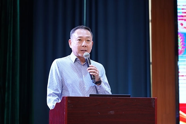 北京大鸞翔宇慈善基金會理事長、周恩來侄外孫沈清講述周恩來的讀書故事。