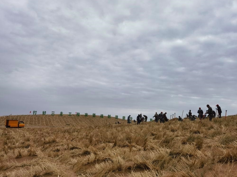 △2023年9月23日，河西走廊—塔克拉瑪干沙漠邊緣阻擊戰(zhàn)在甘肅武威市民勤縣正式啟動。