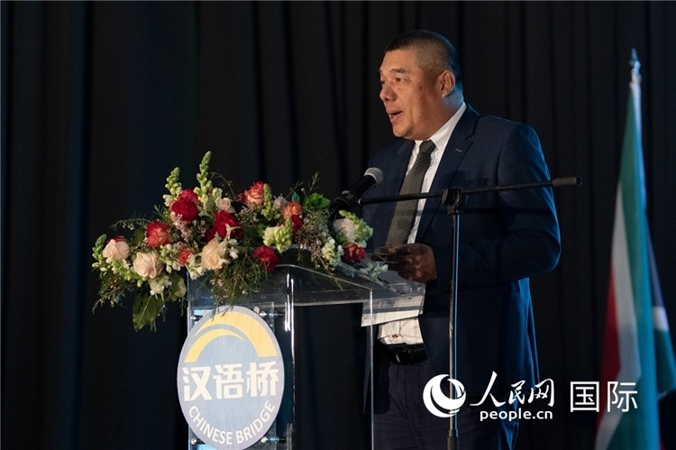 南中經貿協(xié)會秘書長韋冬澤做主旨發(fā)言。人民日報非洲中心分社 希拉茲·莫林攝