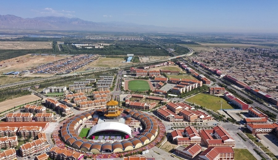 這是2022年9月7日拍攝的寧夏銀川市閩寧鎮(zhèn)（無人機(jī)照片）。新華社記者 馮開華 攝