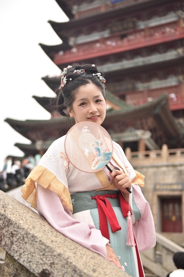 南昌滕王閣“古風游”。受訪者供圖