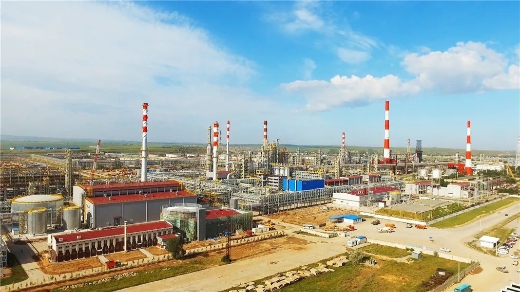 奇姆肯特?zé)捰蛷S完成現(xiàn)代化改造后全景。（圖源：人民網(wǎng)）