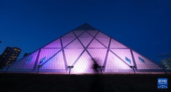 這是7月2日在哈薩克斯坦首都阿斯塔納拍攝的和平和諧宮。新華社記者 王建華 攝