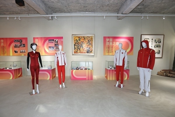 “揚(yáng)帆起航 為巴黎喝彩”中國(guó)體育文化展展廳。 主辦方供圖