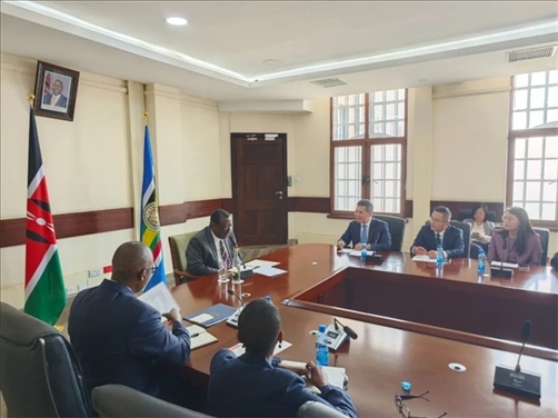 （座談會(huì)現(xiàn)場(chǎng)。駐肯使館供圖）