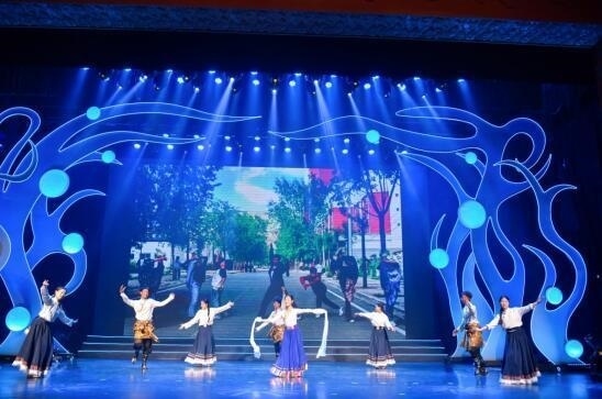 第十屆“歡動(dòng)北京”開幕，12國青少年向未來問好