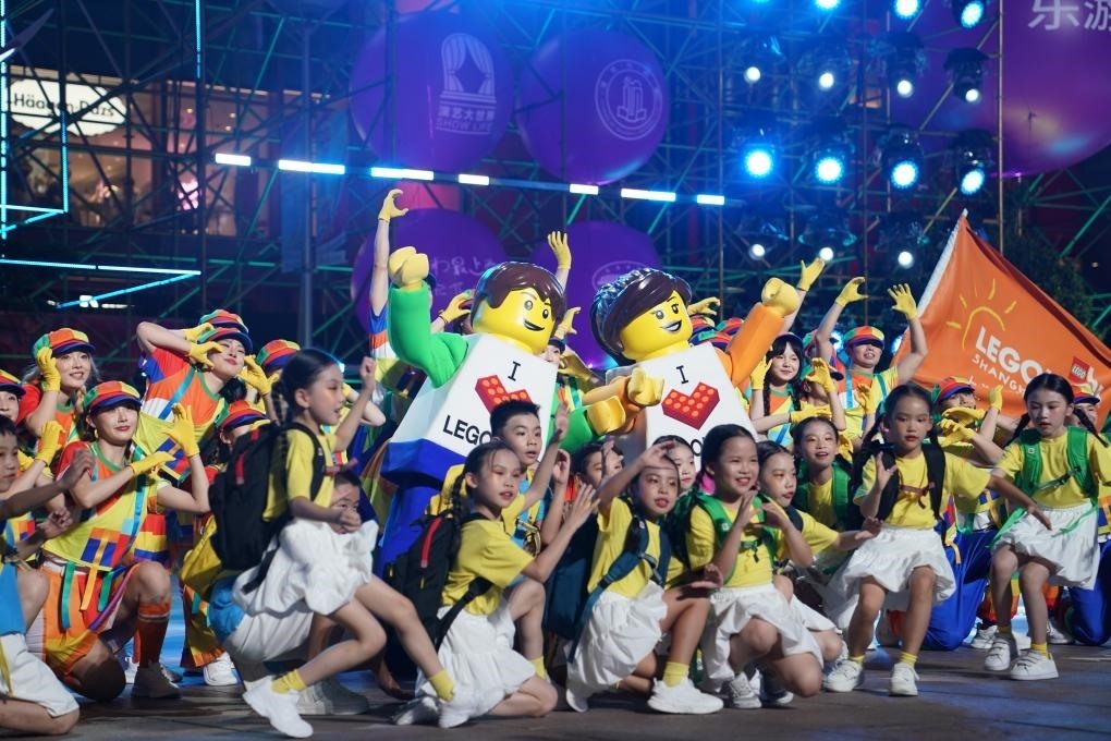 9月14日晚，演員在上海旅游節(jié)開幕式上表演。新華社發(fā)（陳浩明 攝）