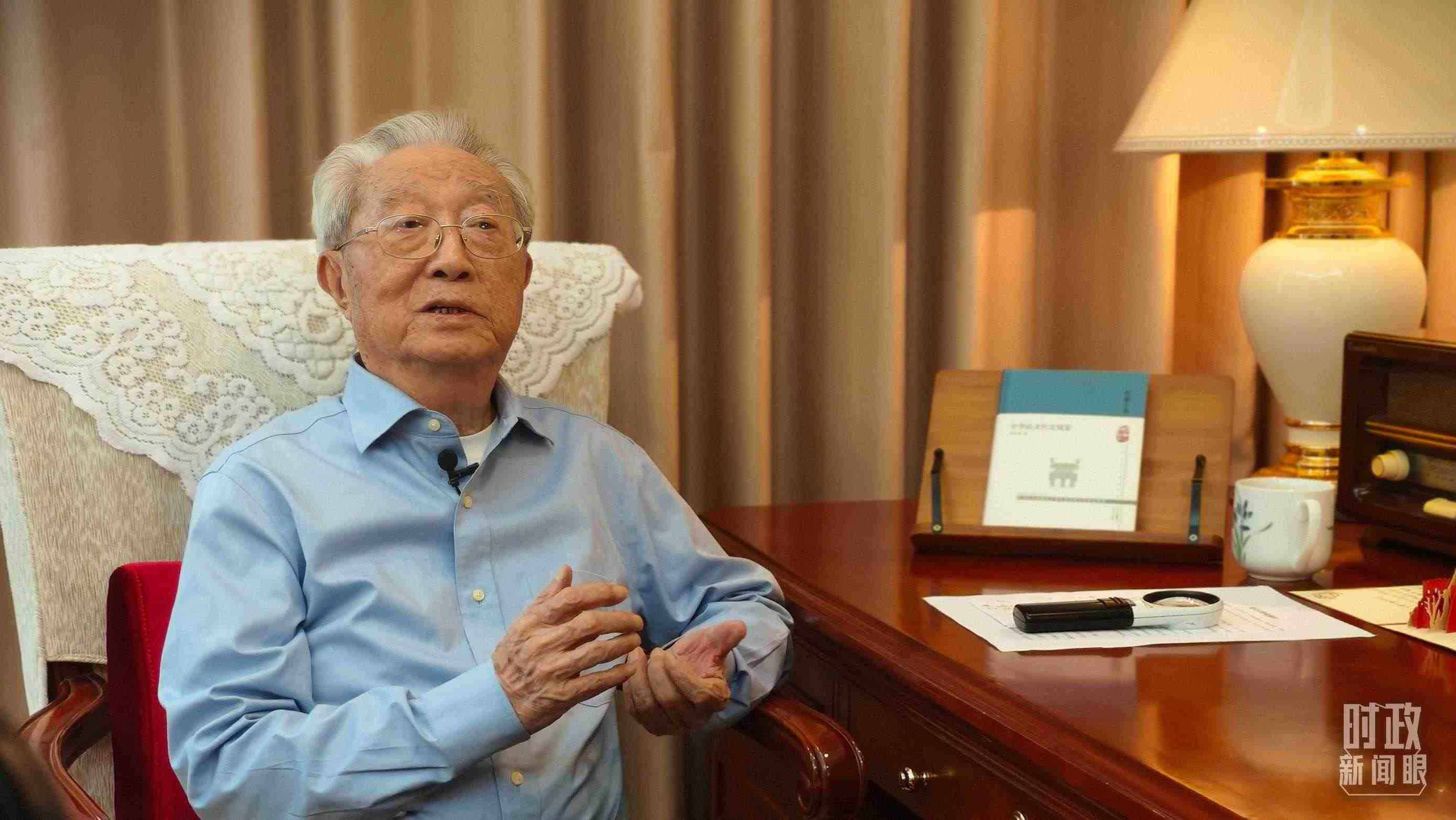 “人民教育家”國家榮譽(yù)稱號(hào)獲得者張晉藩。（總臺(tái)央視記者李立拍攝）