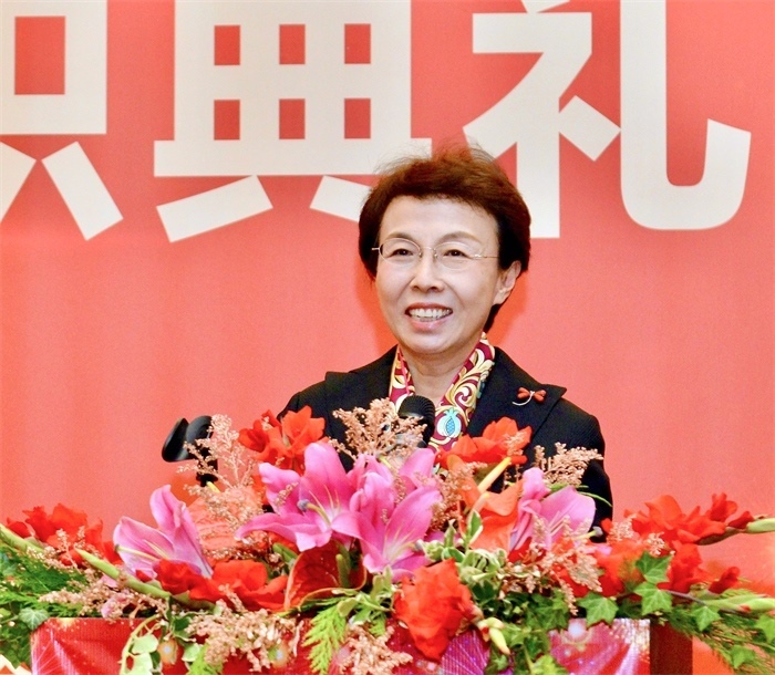 中國僑聯(lián)副主席程紅出席比利時浙江籍僑團聯(lián)盟第二屆主席團就職典禮并致辭。比利時浙江籍僑團聯(lián)盟供圖